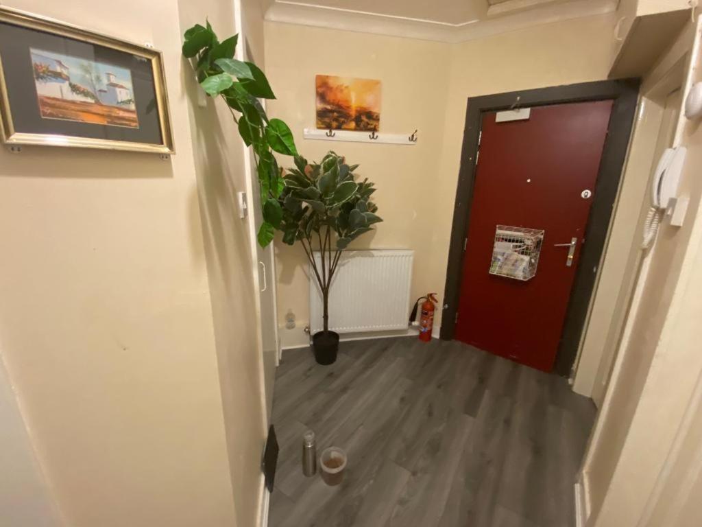 Lovely Private Room In Sandilands Dr Ab24 Абърдийн Екстериор снимка