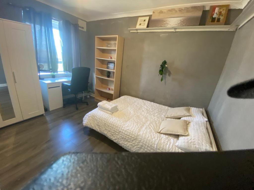Lovely Private Room In Sandilands Dr Ab24 Абърдийн Екстериор снимка